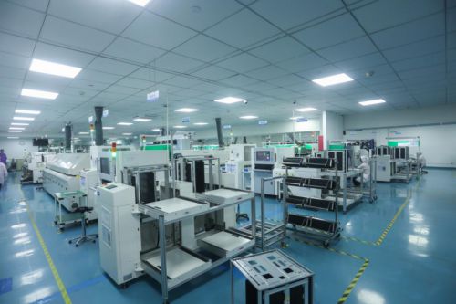 云漢芯城 雙項大獎彰顯數字化建設硬實力，技術服務鑄就產業(yè)新標桿